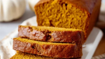 Easy Homemade Pumpkin Bread