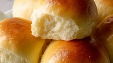 Quick Jumbo Dinner Rolls