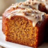 Moist Old-Fashioned Applesauce Cake