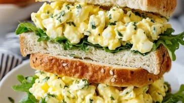 Quick 10-Minute Egg Salad Sandwich