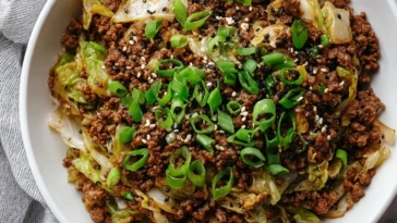 Low-Carb Mongolian Ground Beef & Cabbage