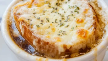 Easy One-Hour French Onion Soup