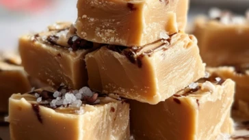 Creamy Christmas Peanut Butter Fudge