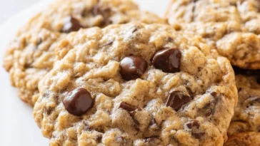 Chewy Oatmeal Chocolate Chip Cookies