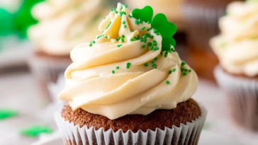 Easy Irish Cupcakes